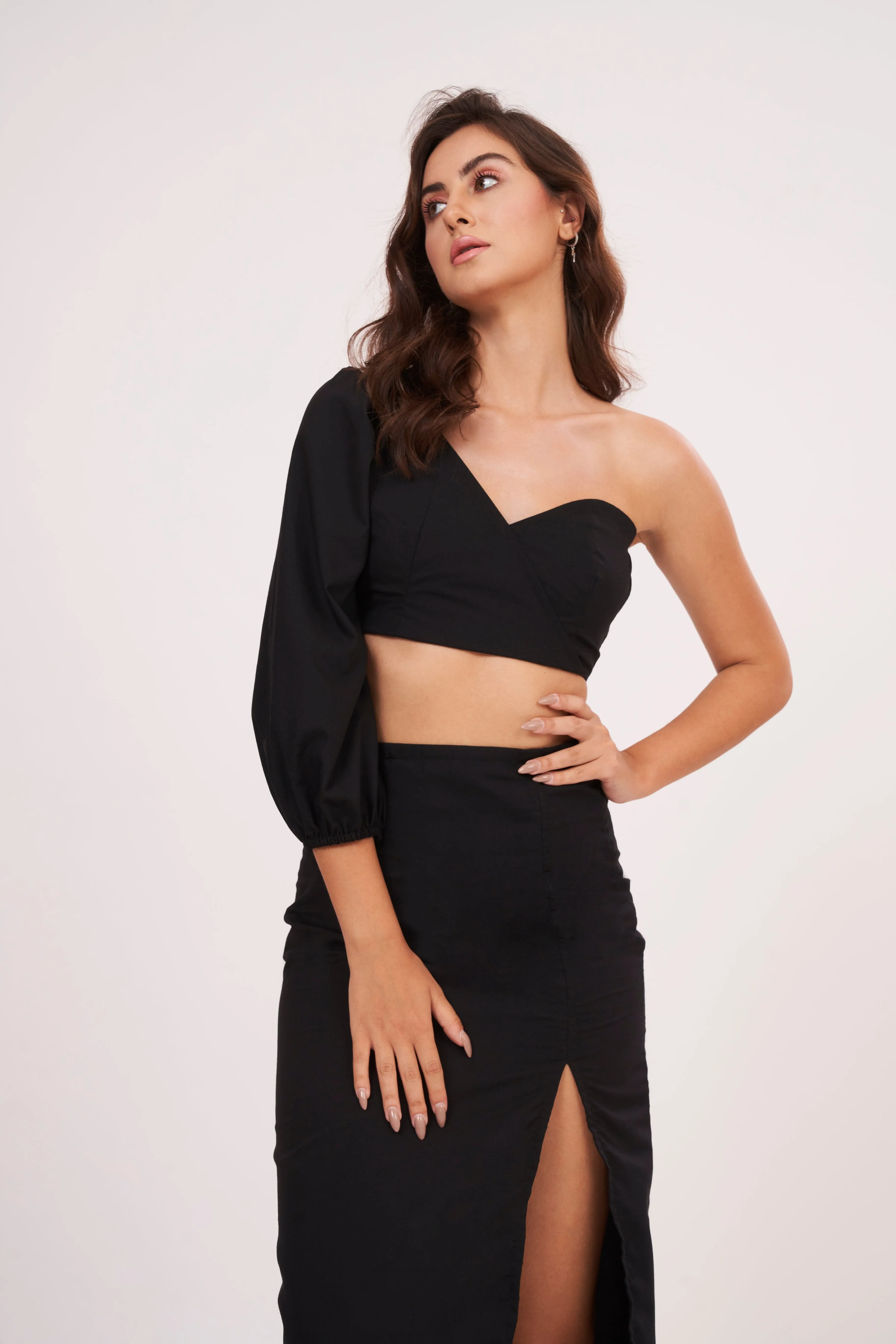 Black Beauty One Shoulder Top