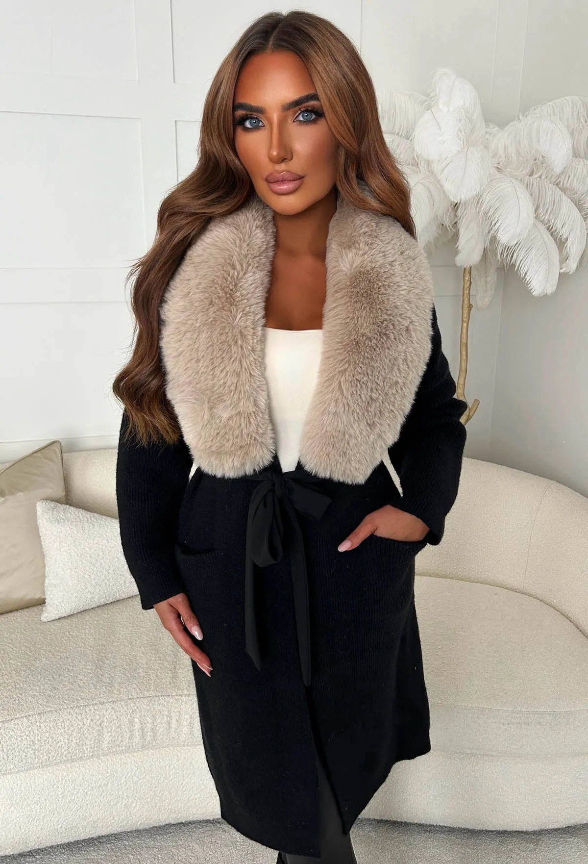 Cosy Opulence Black Luxury Faux Fur Collar Cardigan