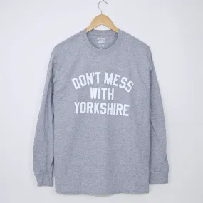 Don't Mess With Yorkshire - Classic Longsleeve T-Shirt - Heather Grey / White