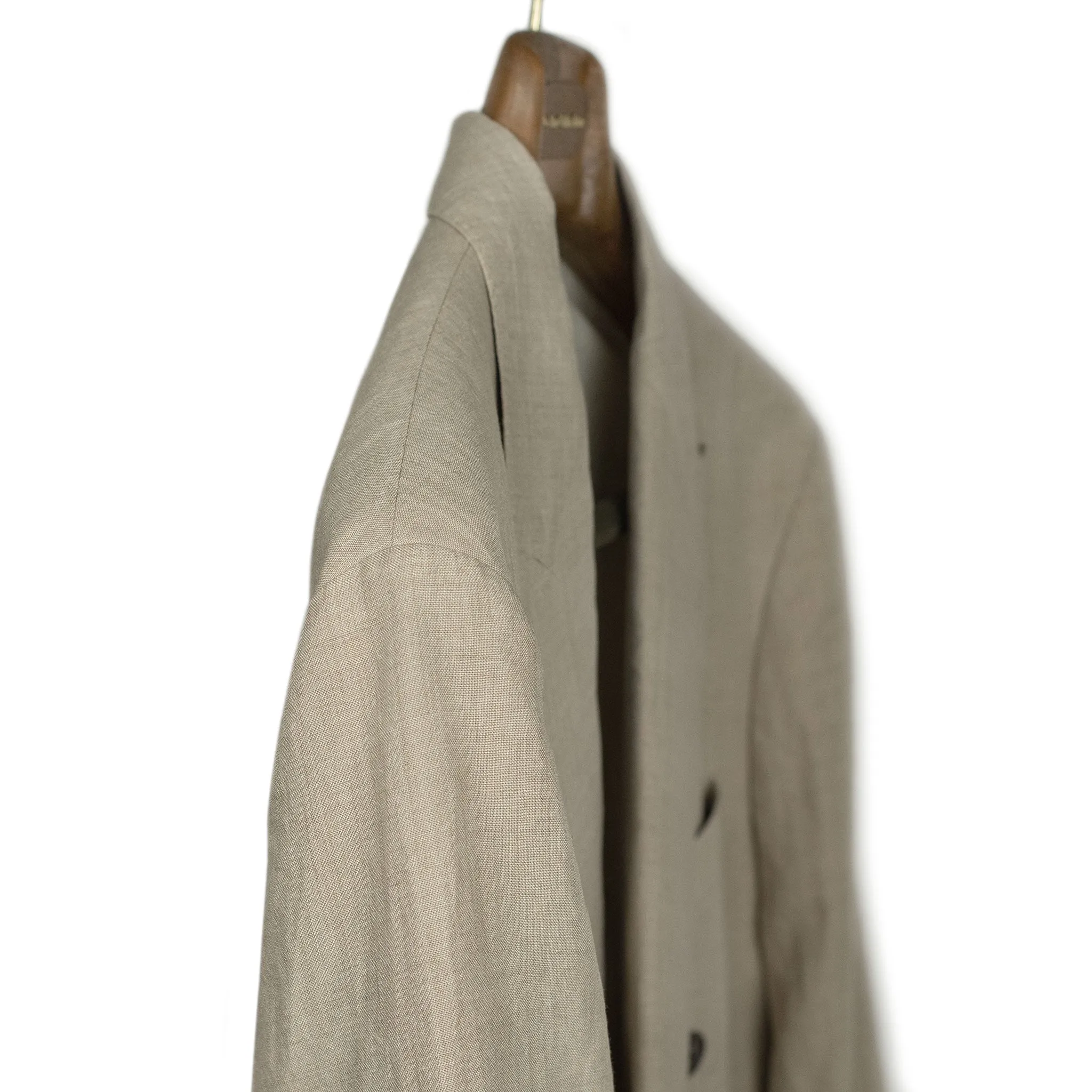 Double-breasted jacket in natural linen and silk (separates)