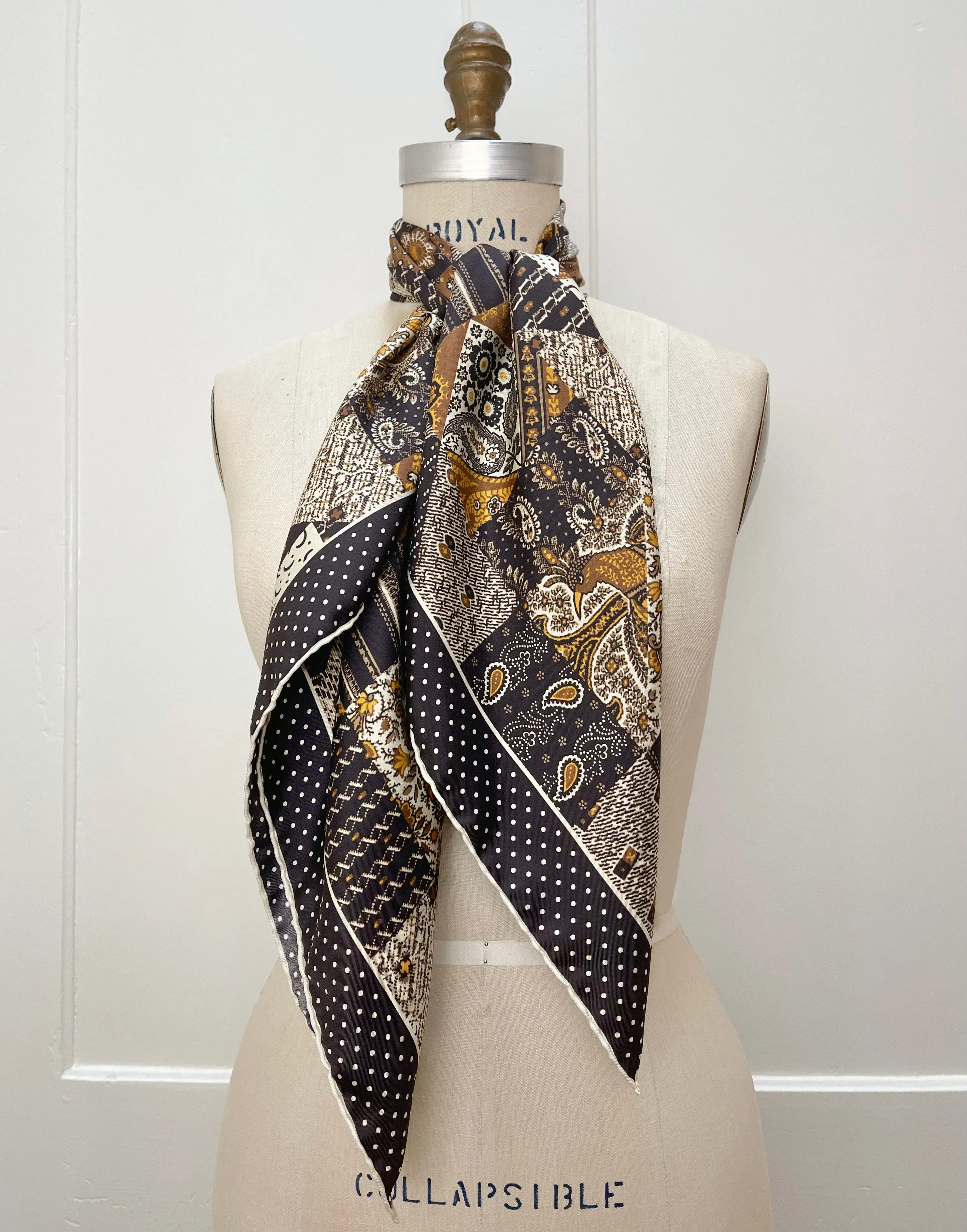 Elwyn New York Dapper Pastiche Scarf