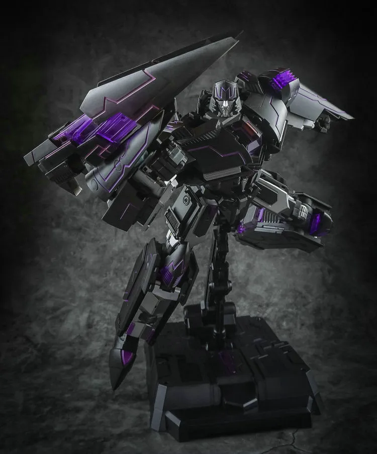 Generation Toy GT-02 GT02 (GT-03 GT-3) Tyrant (IDW Megatron) Reissue 24cm / 9.5"