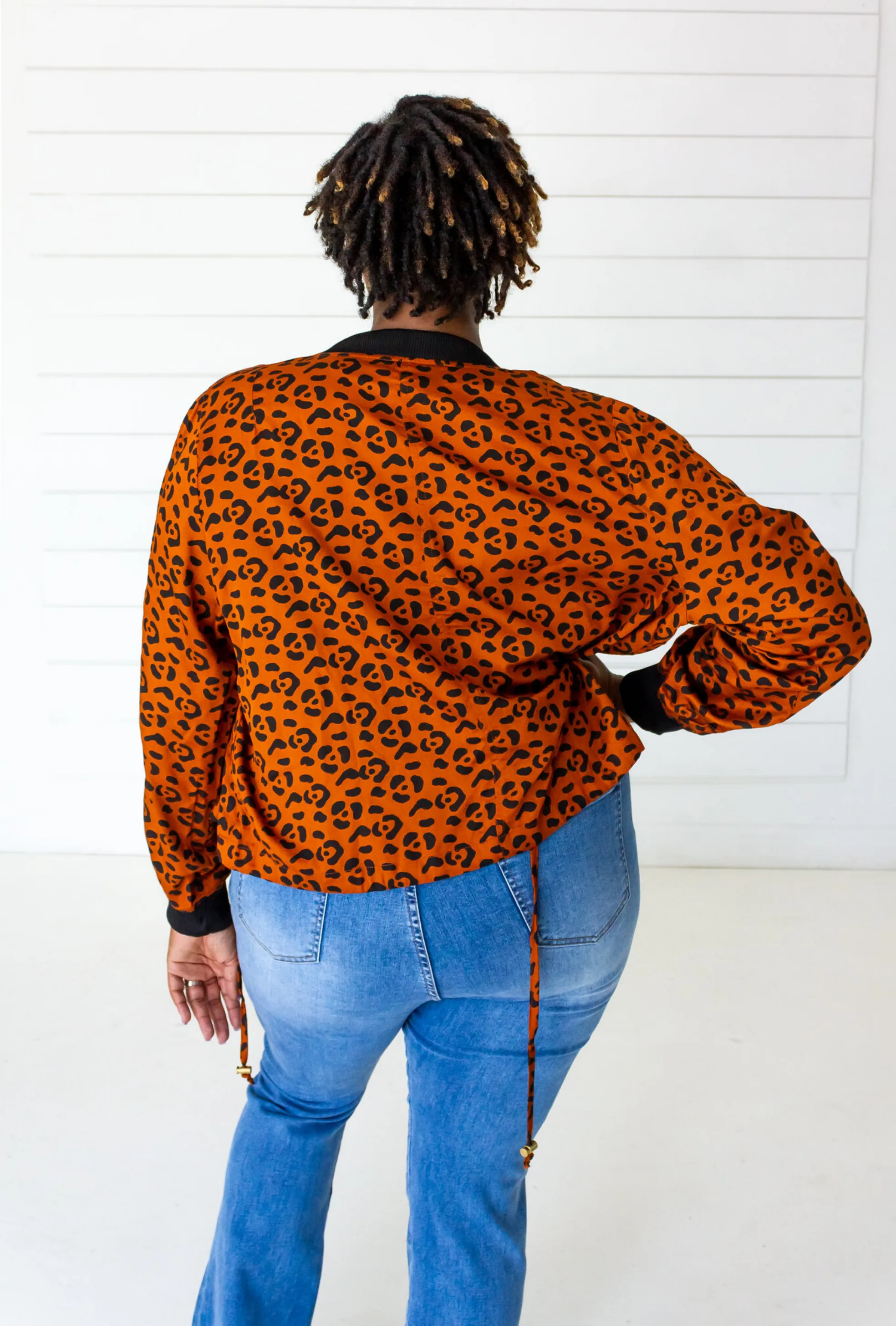 Leopard Bomber in Sienna   Black