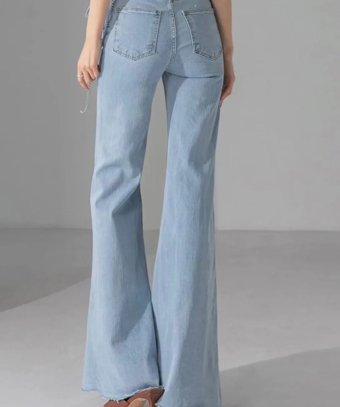 Long Flared Jeans Giant Pocket