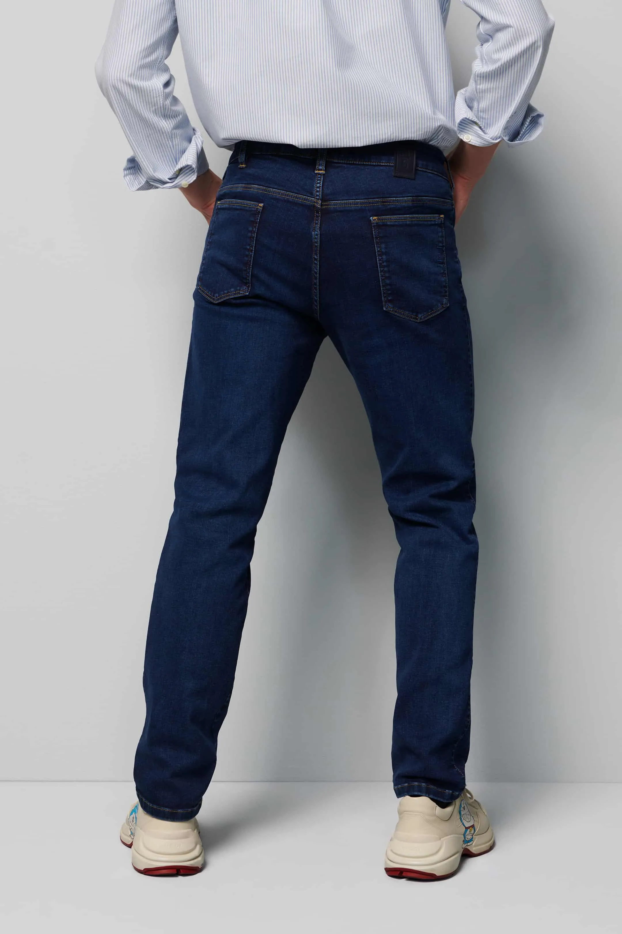 M5 - Regular Fit Denim Jeans