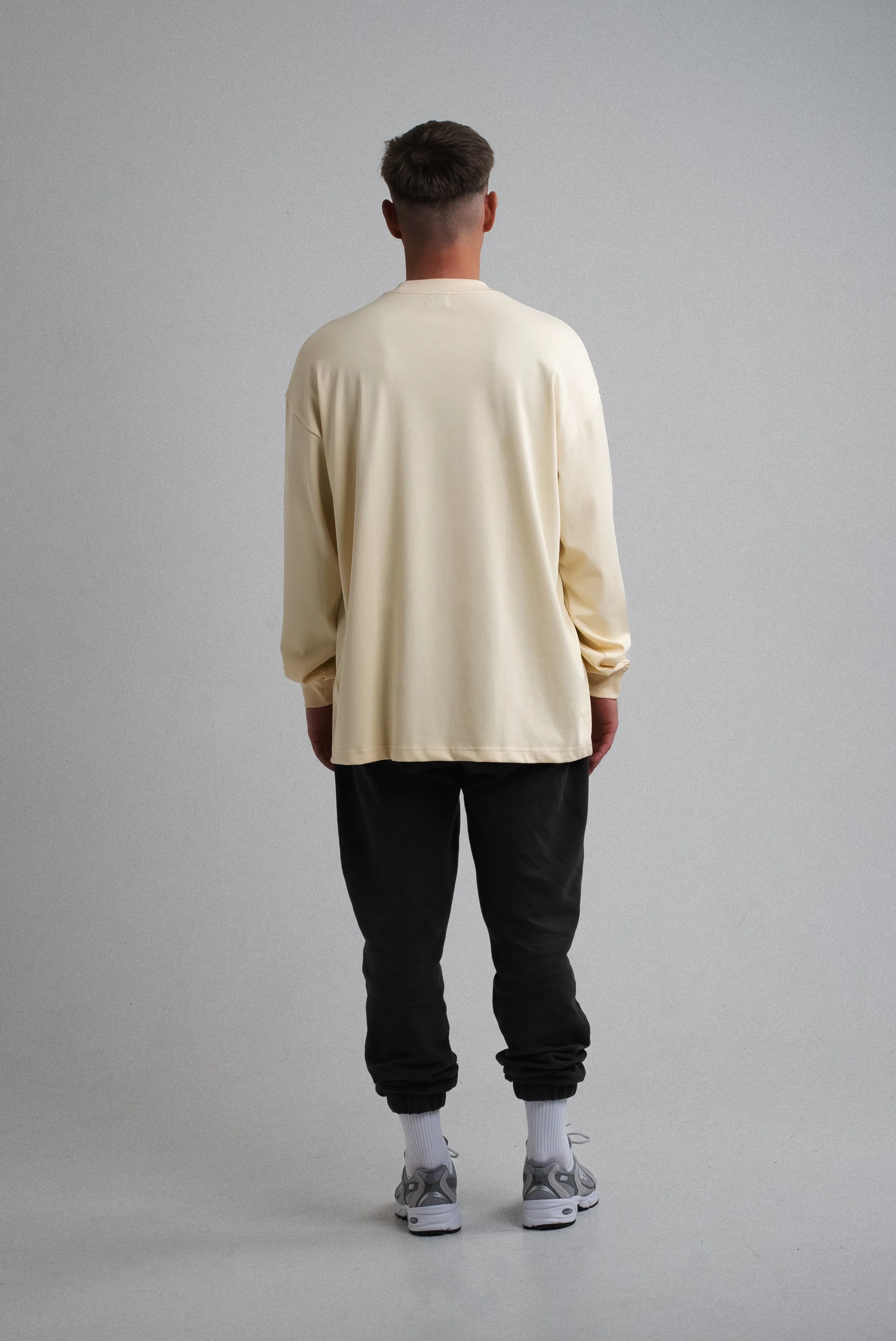 OVERSIZED LONG SLEEVE T-SHIRT - VANILLA