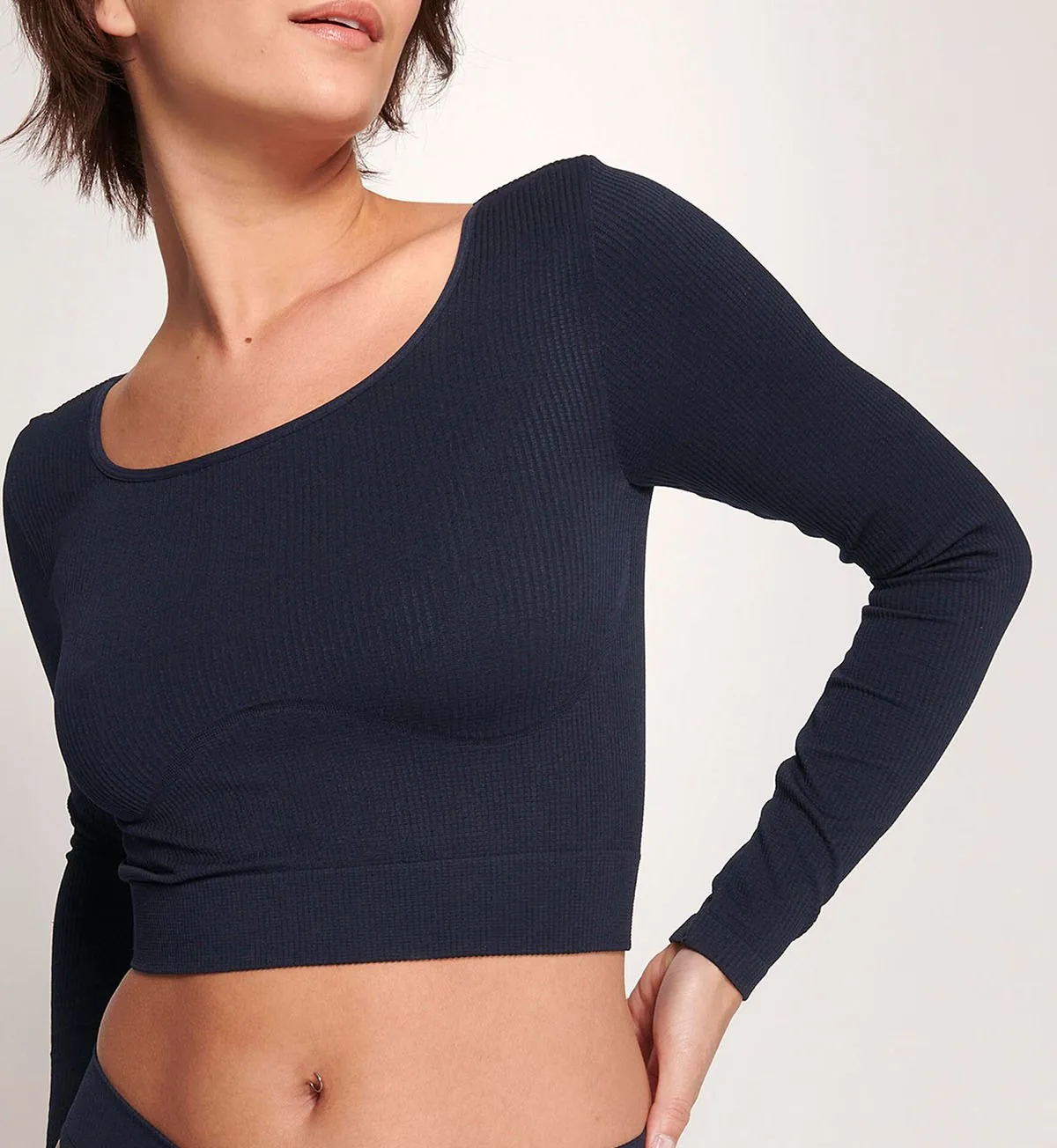 SLOGGI EVER INFUSED ALOE CROP TOP LS