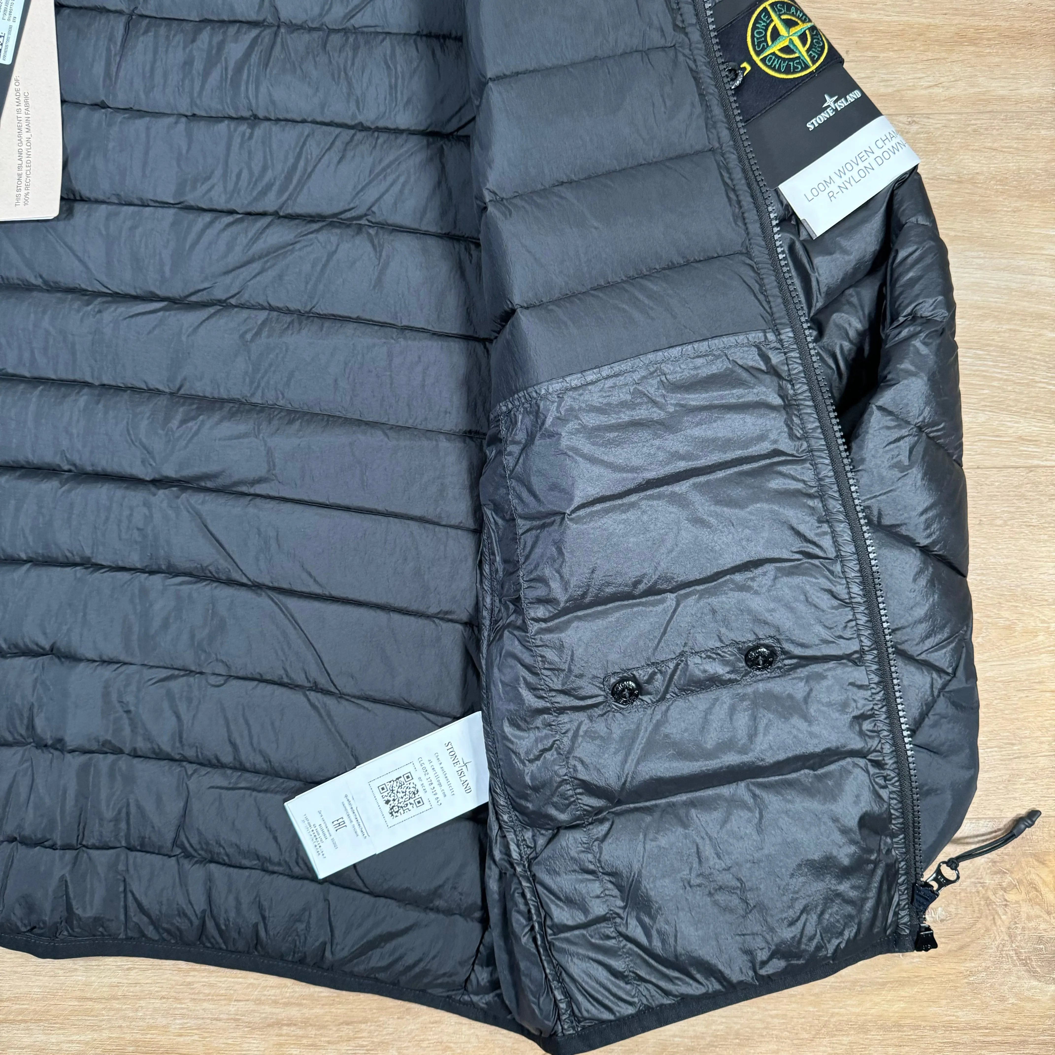 Stone Island Loom Woven Chambers Nylon Down-TC Jacket in Black