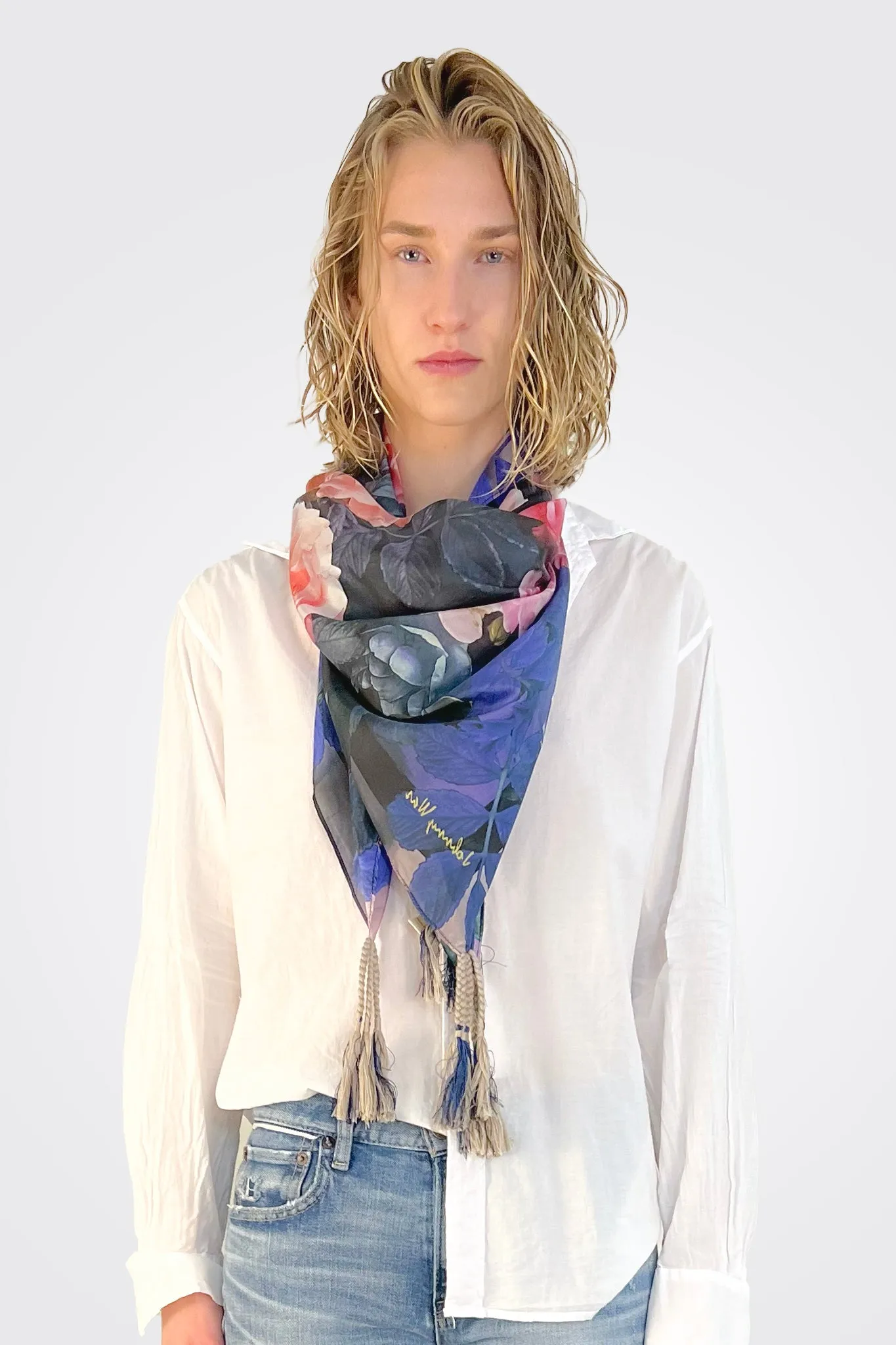 Studio Scarf