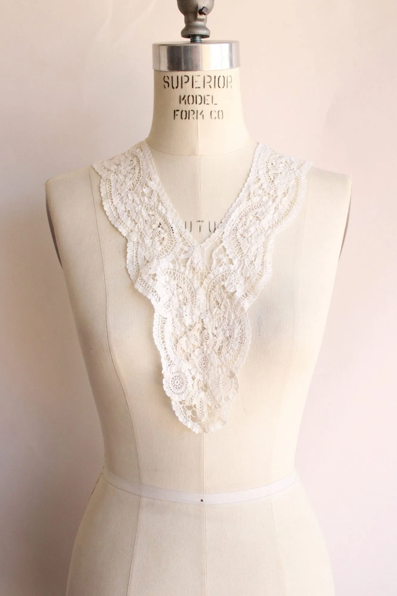 Vintage 1940s 1950s White Detachable Lace Collar